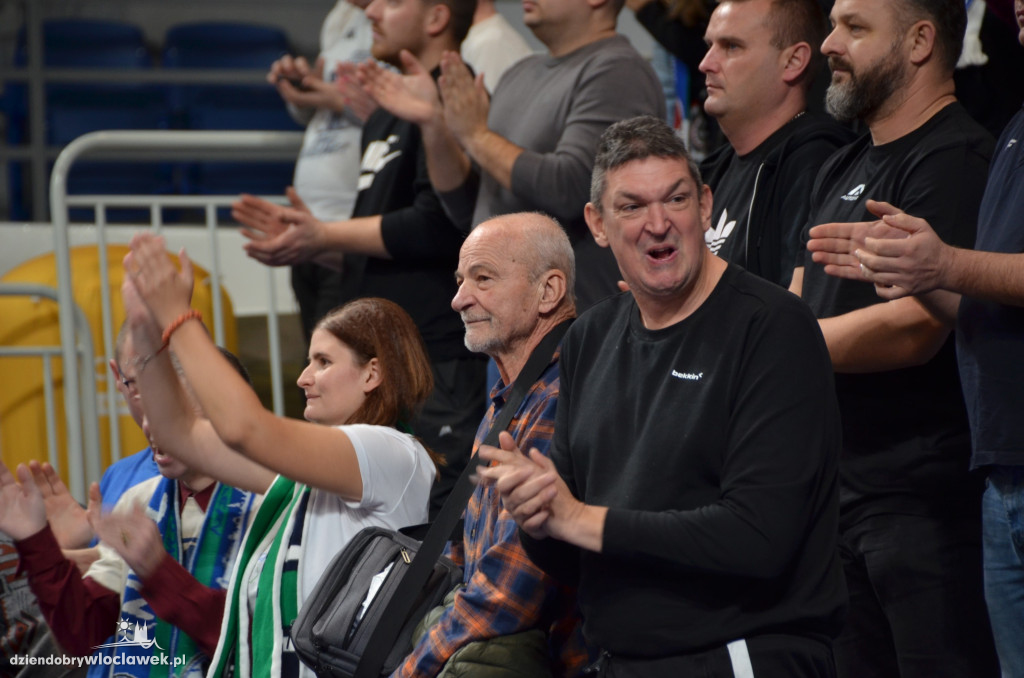 Kibice na meczu Anwil Włocławek vs CSU Sibiu