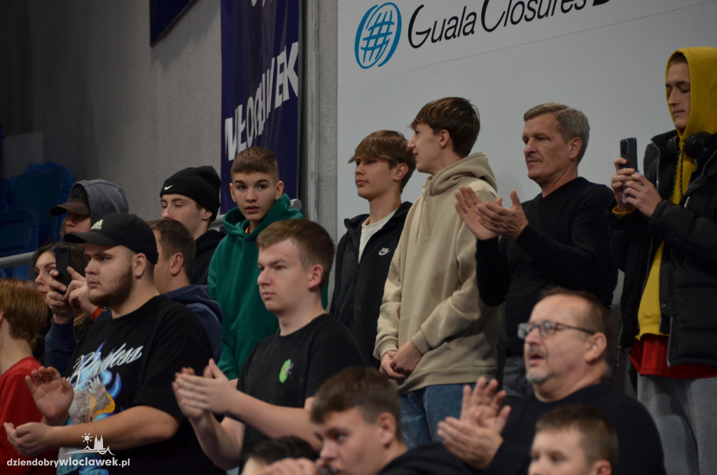 Kibice na meczu Anwil Włocławek vs CSU Sibiu