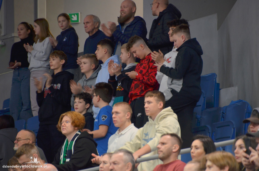 Kibice na meczu Anwil Włocławek vs CSU Sibiu