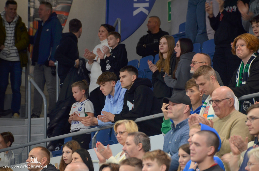 Kibice na meczu Anwil Włocławek vs CSU Sibiu