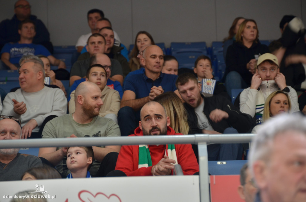 Kibice na meczu Anwil Włocławek vs CSU Sibiu