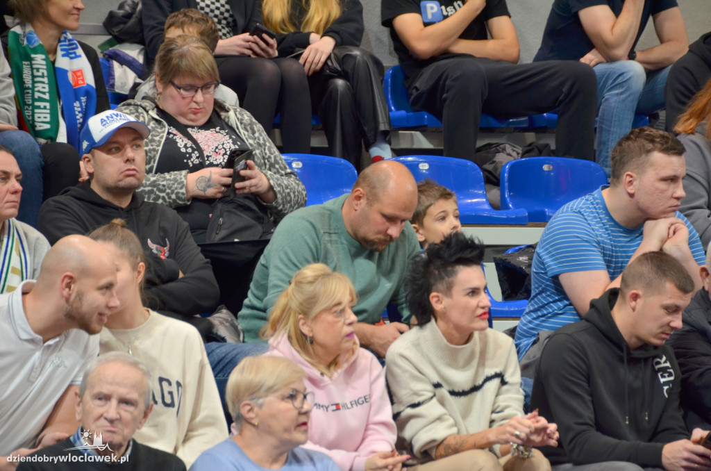 Kibice na meczu Anwil Włocławek vs CSU Sibiu