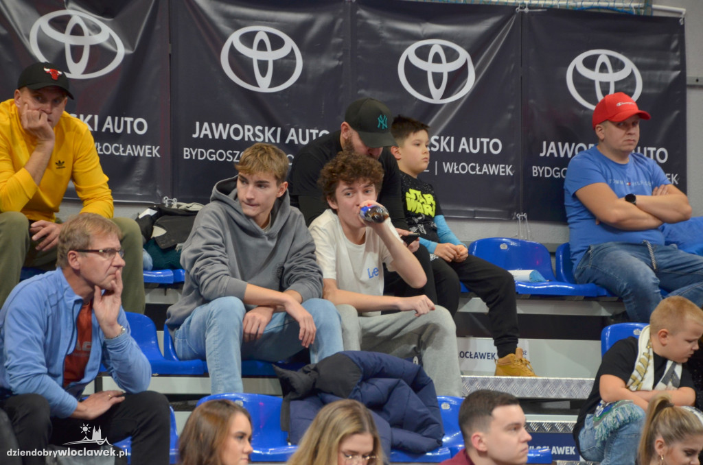Kibice na meczu Anwil Włocławek vs CSU Sibiu