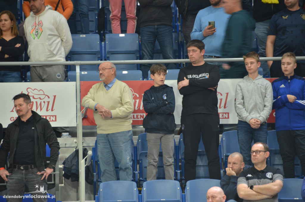 Kibice na meczu Anwil Włocławek vs CSU Sibiu