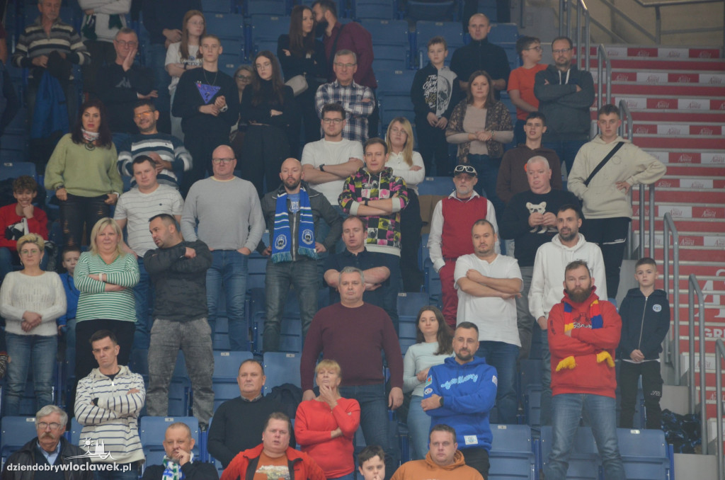 Kibice na meczu Anwil Włocławek vs CSU Sibiu