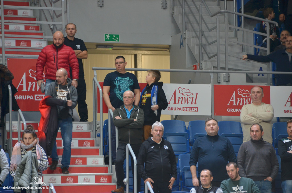 Kibice na meczu Anwil Włocławek vs CSU Sibiu