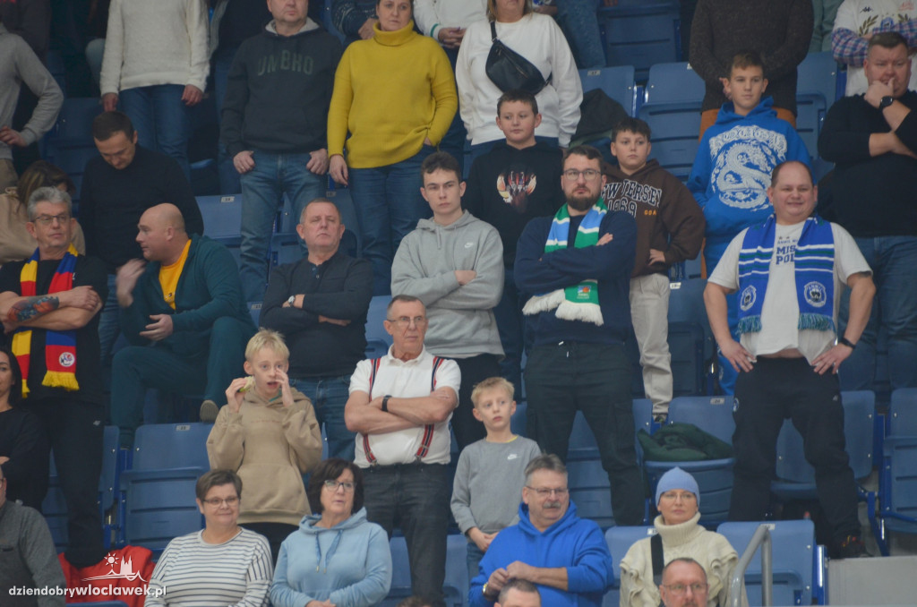 Kibice na meczu Anwil Włocławek vs CSU Sibiu