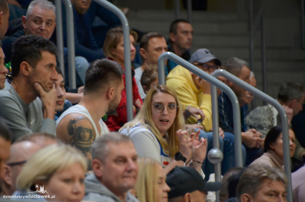 Kibice na meczu Anwil Włocławek vs CSU Sibiu