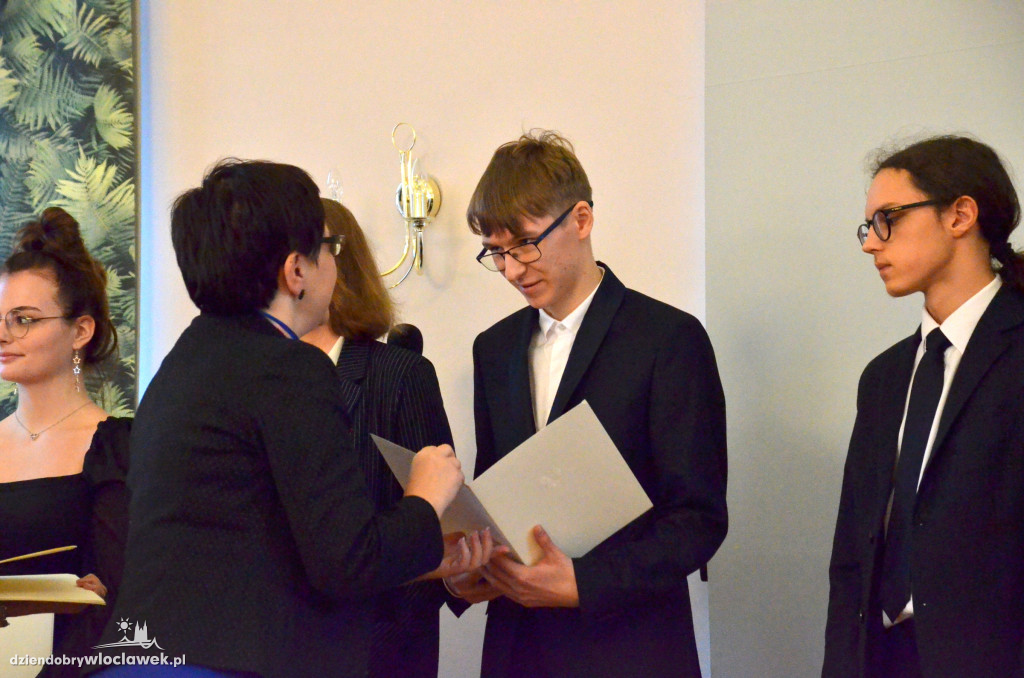 Wręczenie stypendiów Premiera oraz MEN w LZK