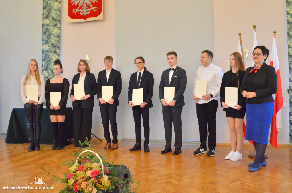 Wręczenie stypendiów Premiera oraz MEN w LZK