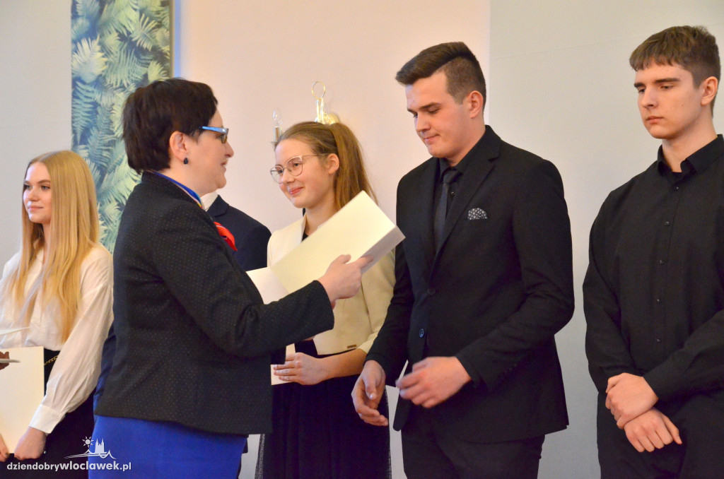 Wręczenie stypendiów Premiera oraz MEN w LZK