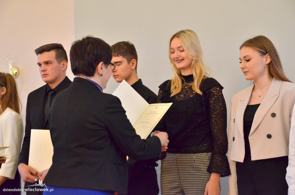 Wręczenie stypendiów Premiera oraz MEN w LZK