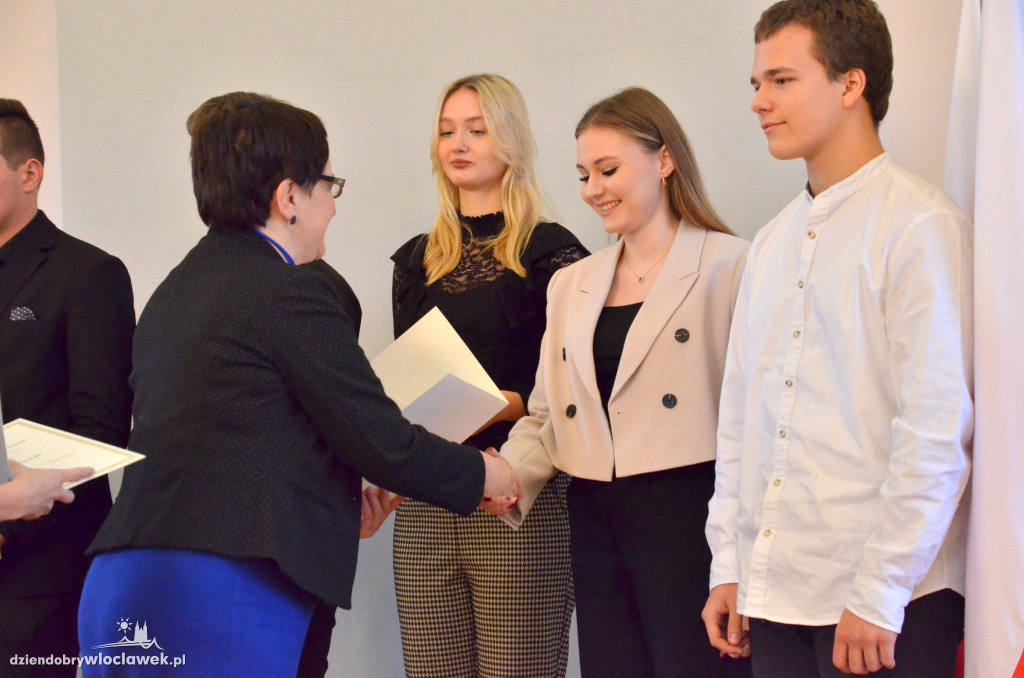 Wręczenie stypendiów Premiera oraz MEN w LZK