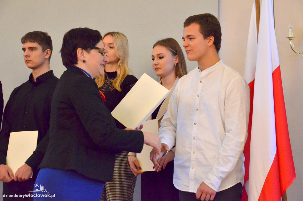 Wręczenie stypendiów Premiera oraz MEN w LZK