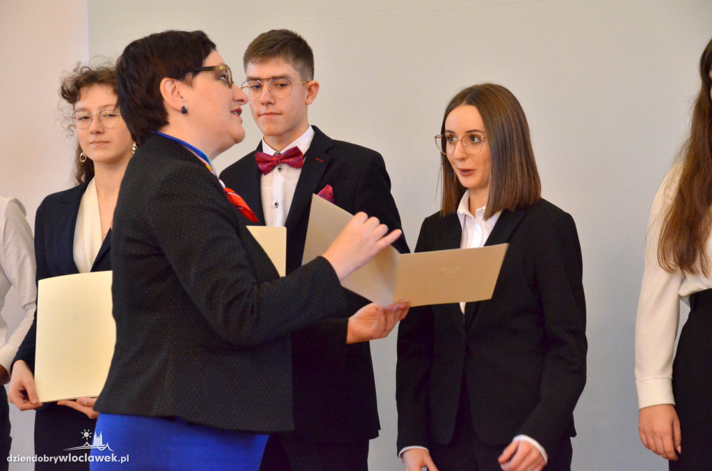 Wręczenie stypendiów Premiera oraz MEN w LZK