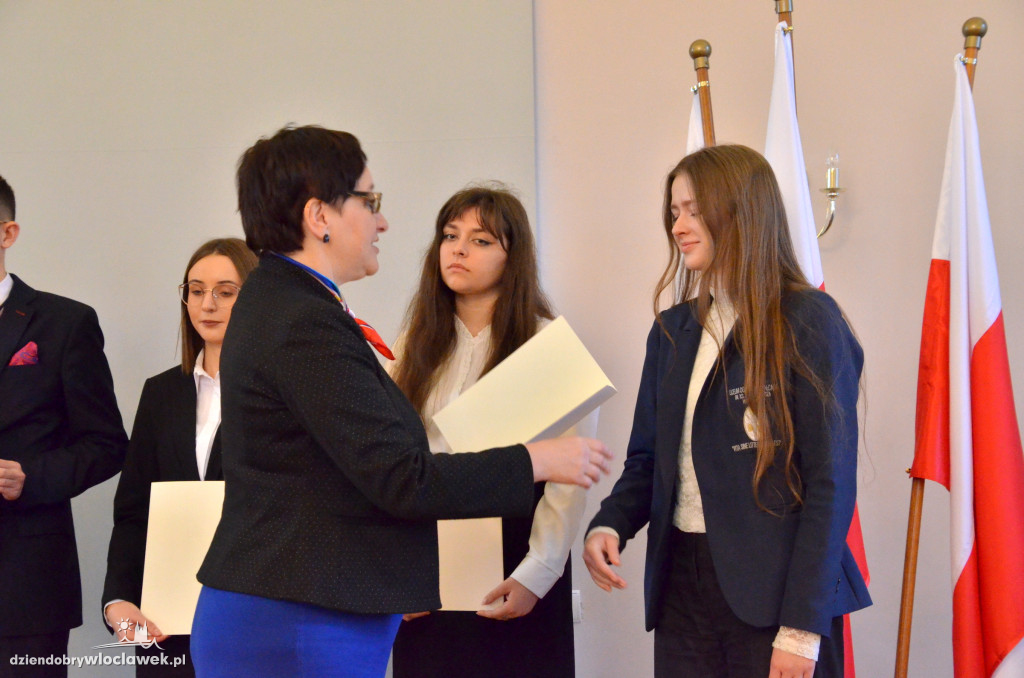 Wręczenie stypendiów Premiera oraz MEN w LZK