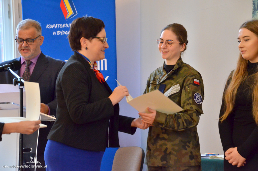 Wręczenie stypendiów Premiera oraz MEN w LZK