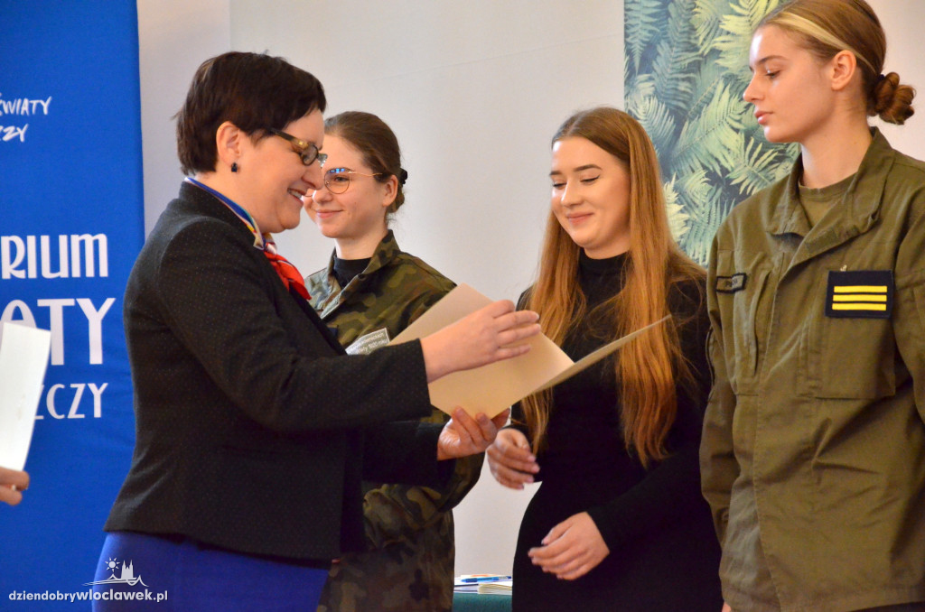 Wręczenie stypendiów Premiera oraz MEN w LZK