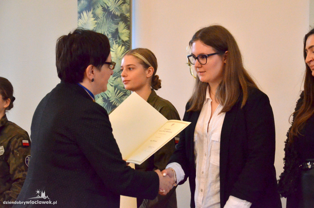 Wręczenie stypendiów Premiera oraz MEN w LZK