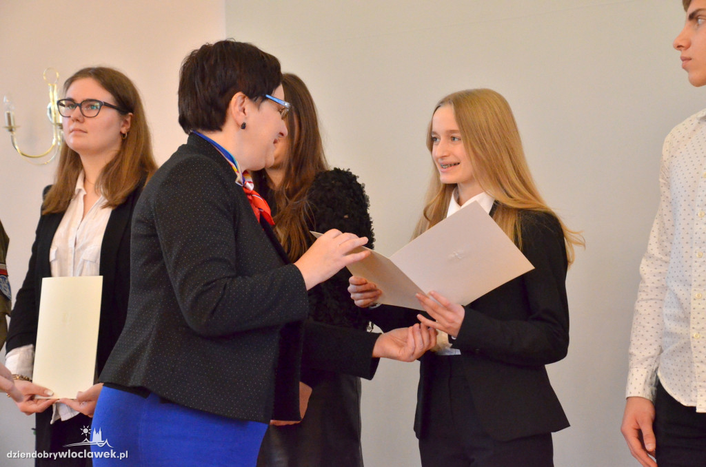 Wręczenie stypendiów Premiera oraz MEN w LZK