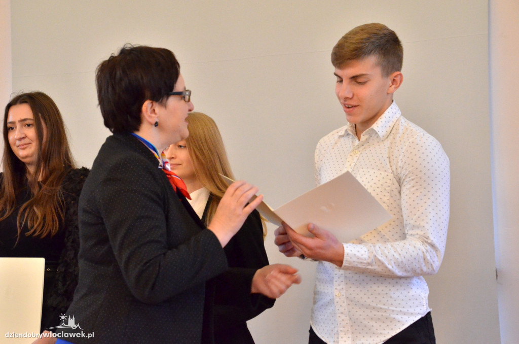 Wręczenie stypendiów Premiera oraz MEN w LZK