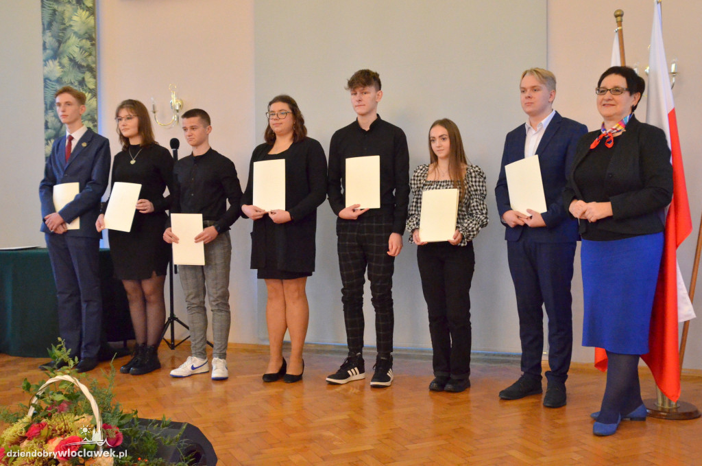 Wręczenie stypendiów Premiera oraz MEN w LZK