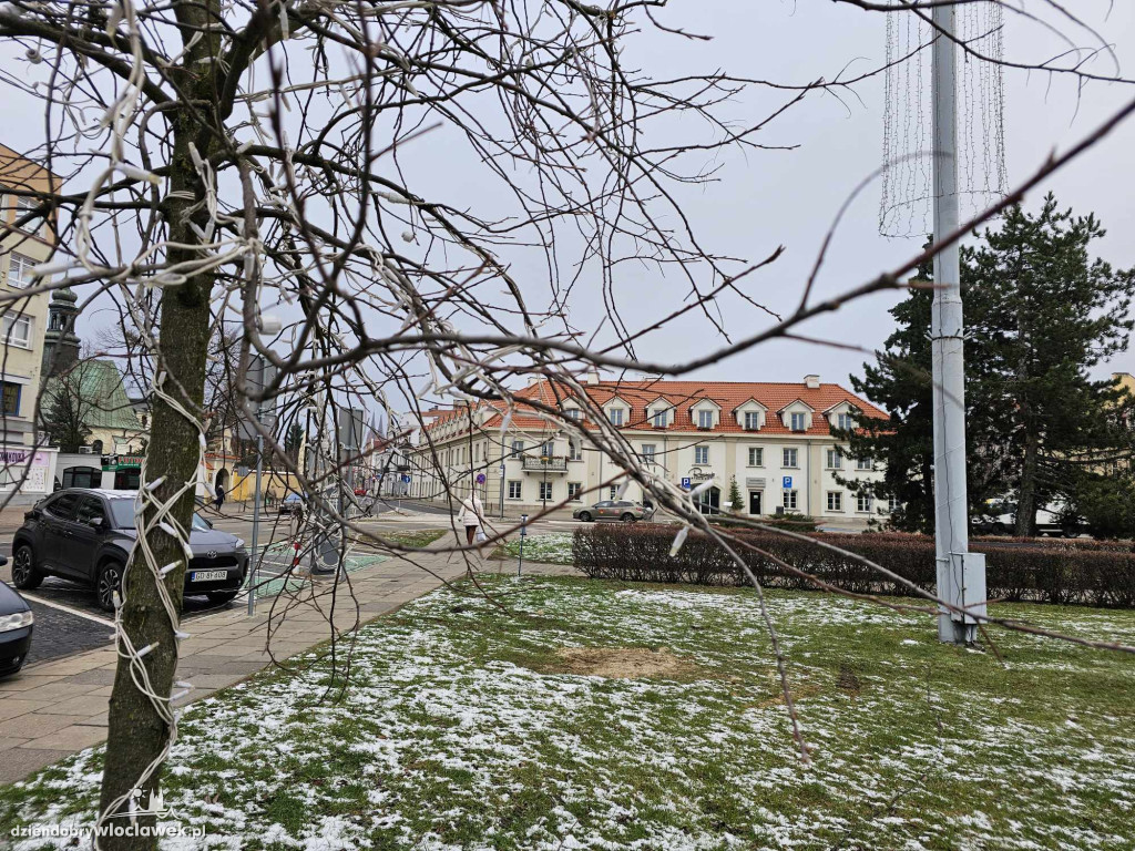 Montaż iluminacji świątecznej
