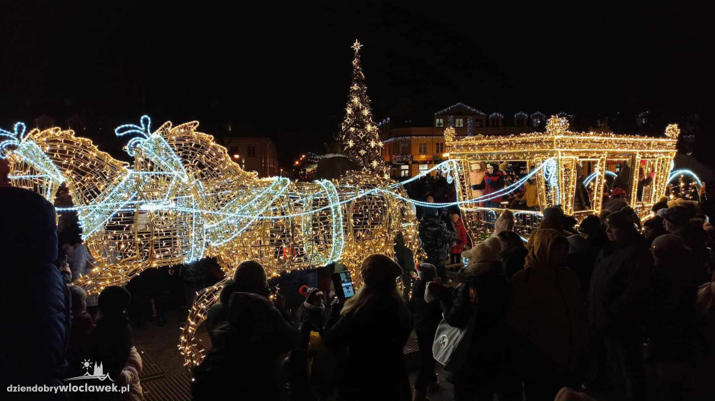 We Włocławku rozbłyska świąteczna iluminacja
