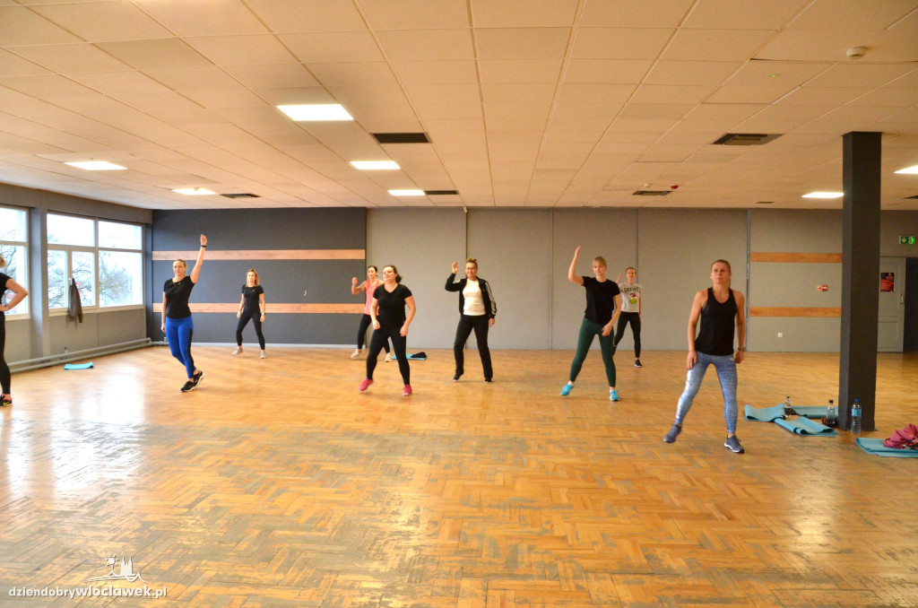 Mikołajkowy Maraton Fit Dance
