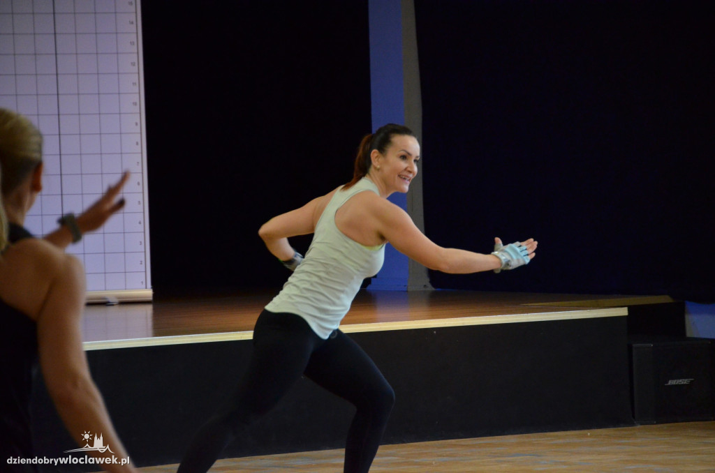 Mikołajkowy Maraton Fit Dance