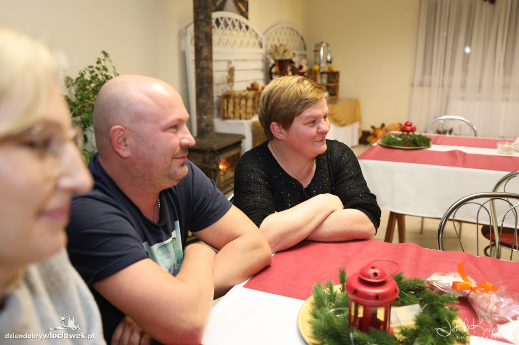 Dzieci dekorowały pierniki U Grażyny