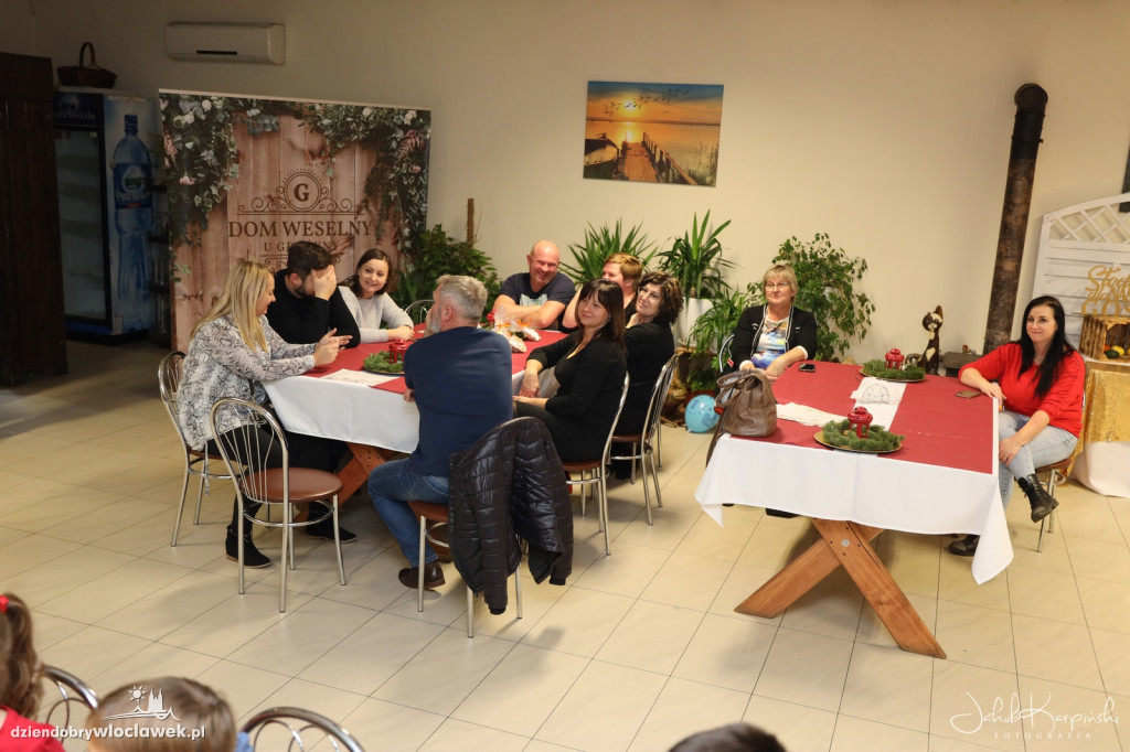 Dzieci dekorowały pierniki U Grażyny