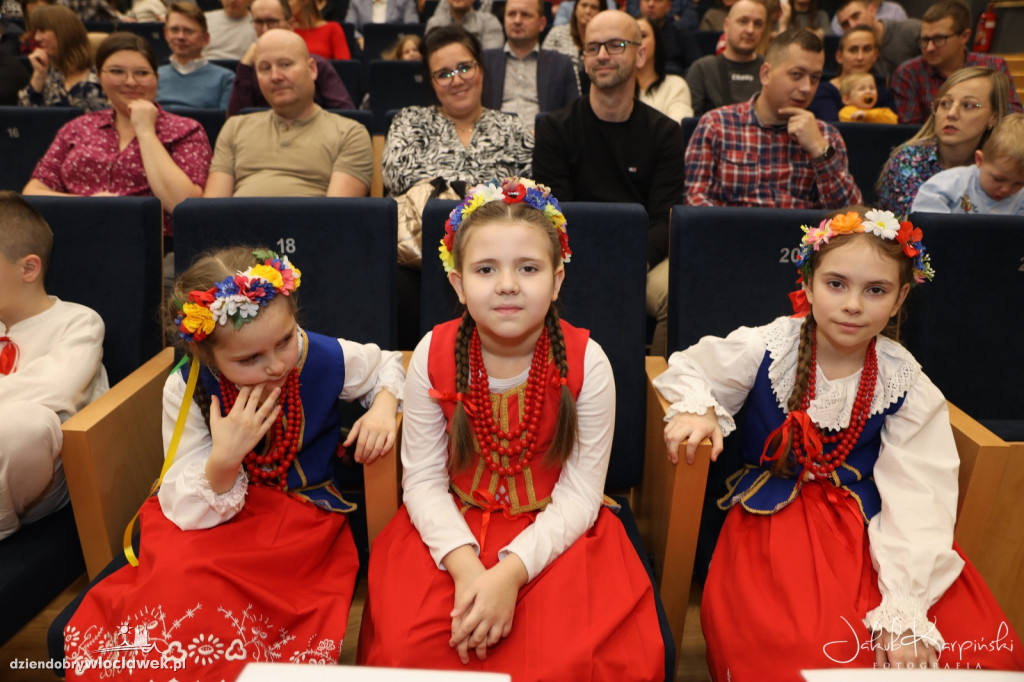 Koncert i kiermasz Bożonarodzeniowy w Wahadle