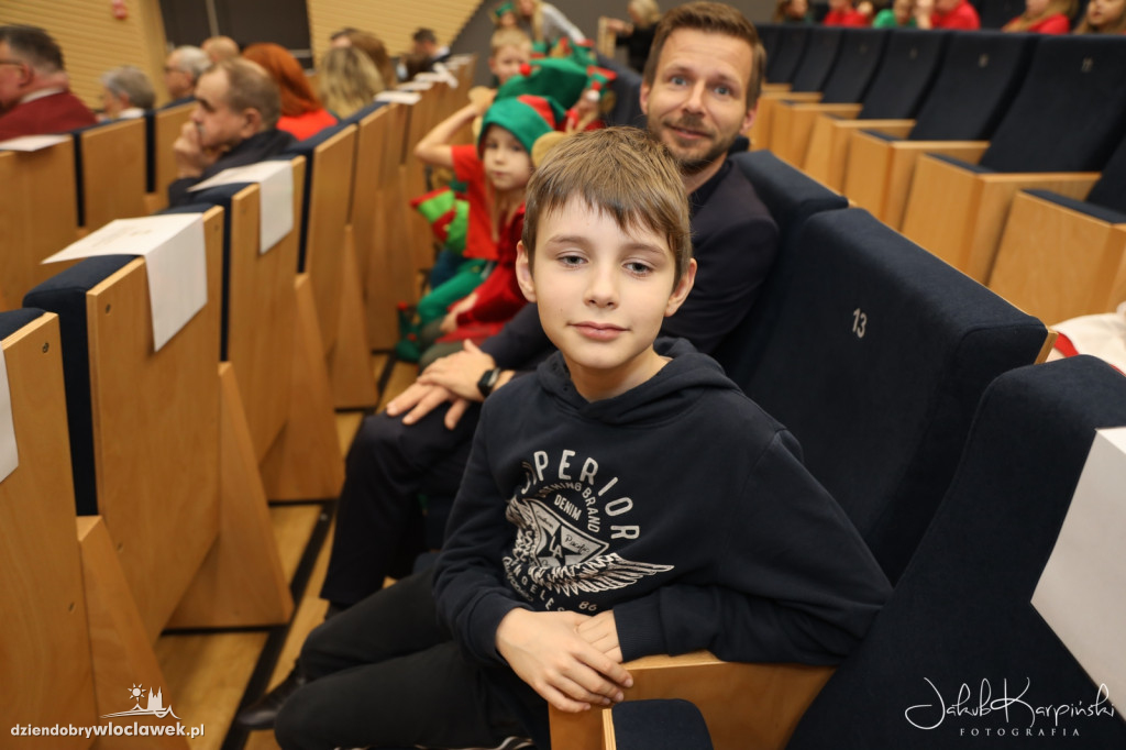 Koncert i kiermasz Bożonarodzeniowy w Wahadle