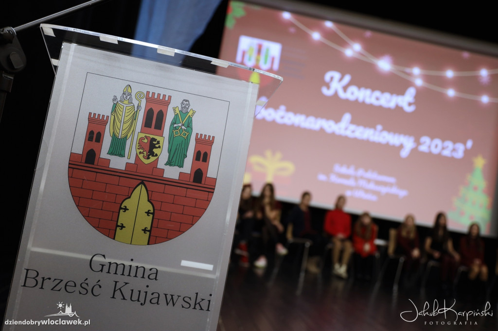 Koncert i kiermasz Bożonarodzeniowy w Wahadle