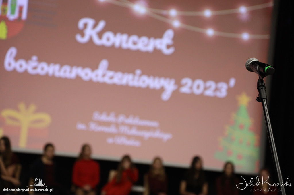 Koncert i kiermasz Bożonarodzeniowy w Wahadle