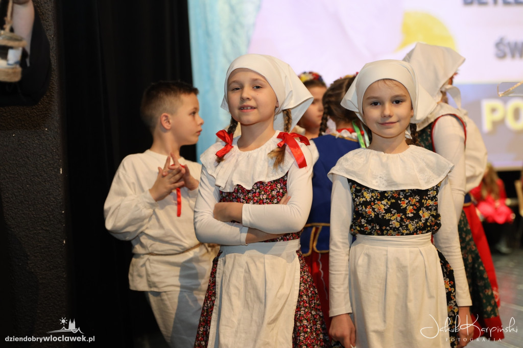 Koncert i kiermasz Bożonarodzeniowy w Wahadle