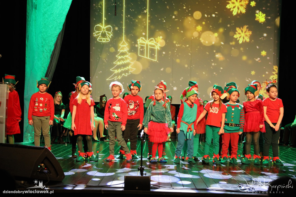 Koncert i kiermasz Bożonarodzeniowy w Wahadle