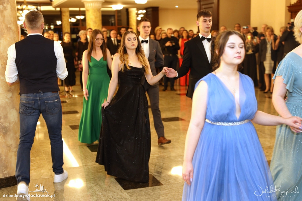 Studniówka Liceum Ziemi Kujawskiej