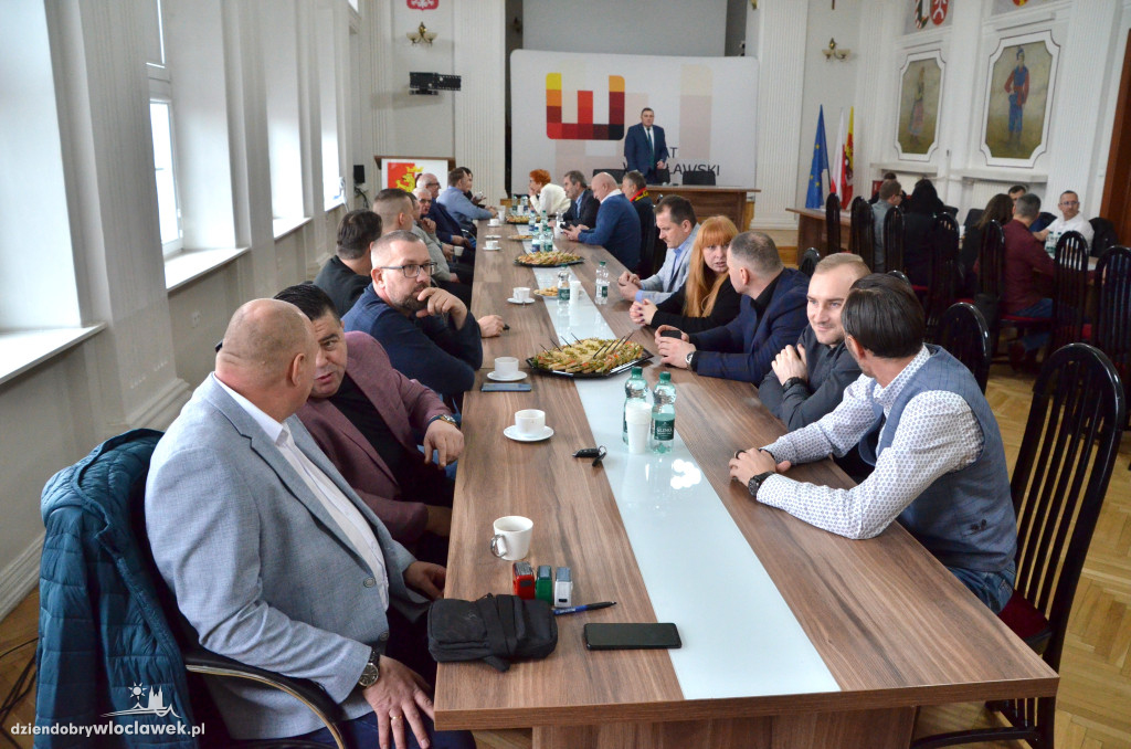 Vouchery dla klubów sportowych w powiecie