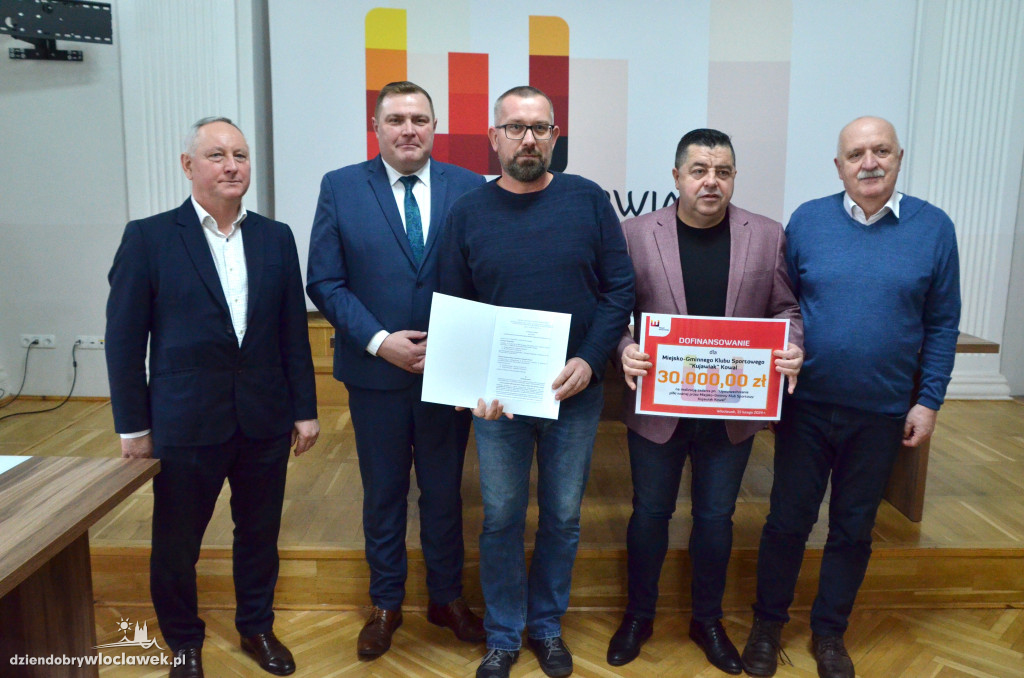 Vouchery dla klubów sportowych w powiecie