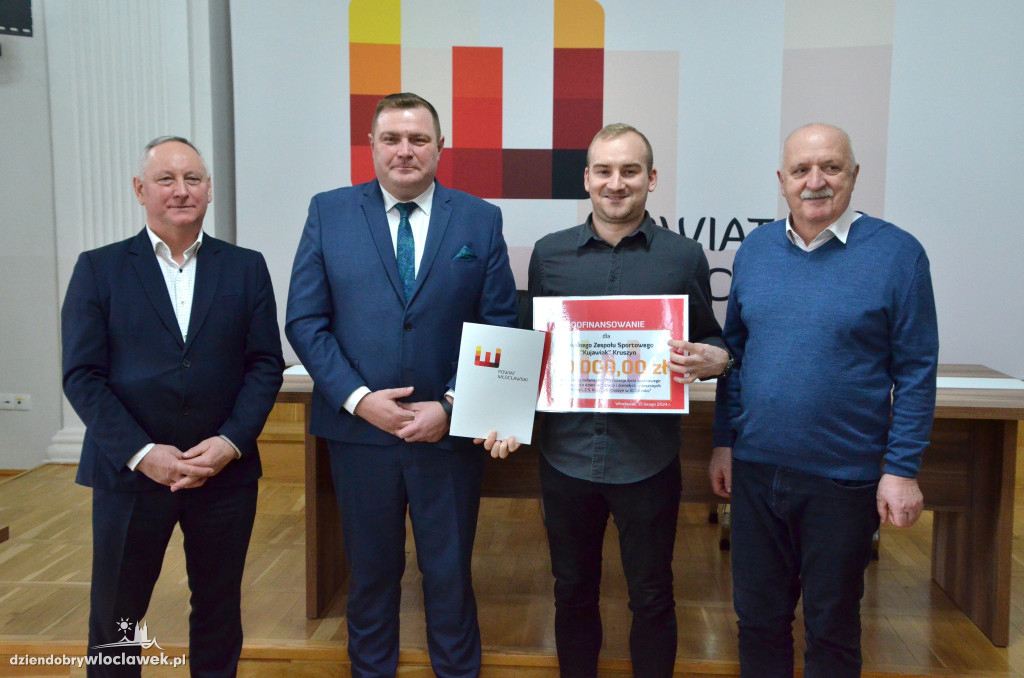 Vouchery dla klubów sportowych w powiecie
