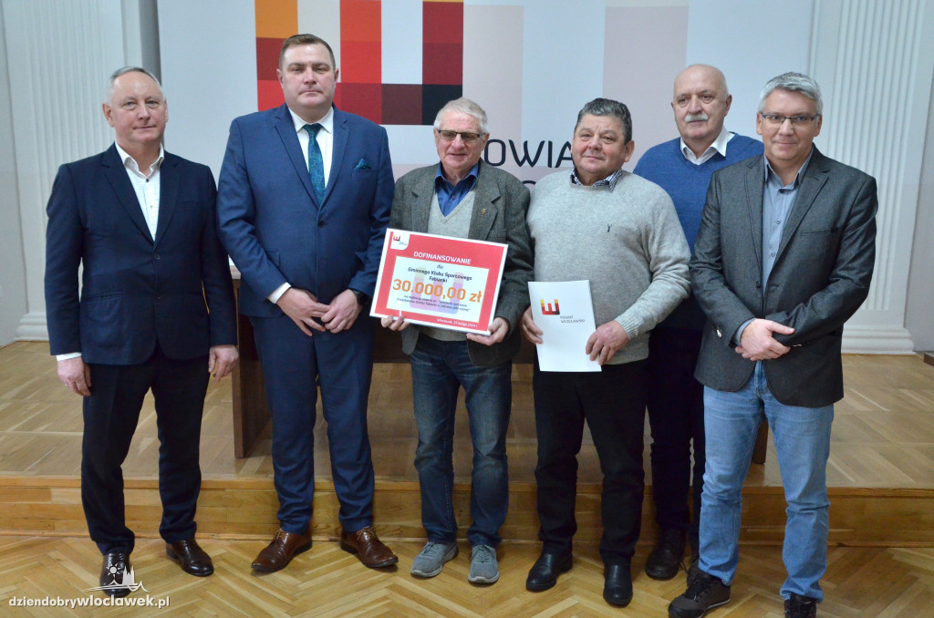 Vouchery dla klubów sportowych w powiecie