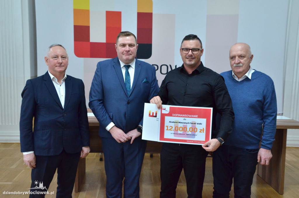 Vouchery dla klubów sportowych w powiecie