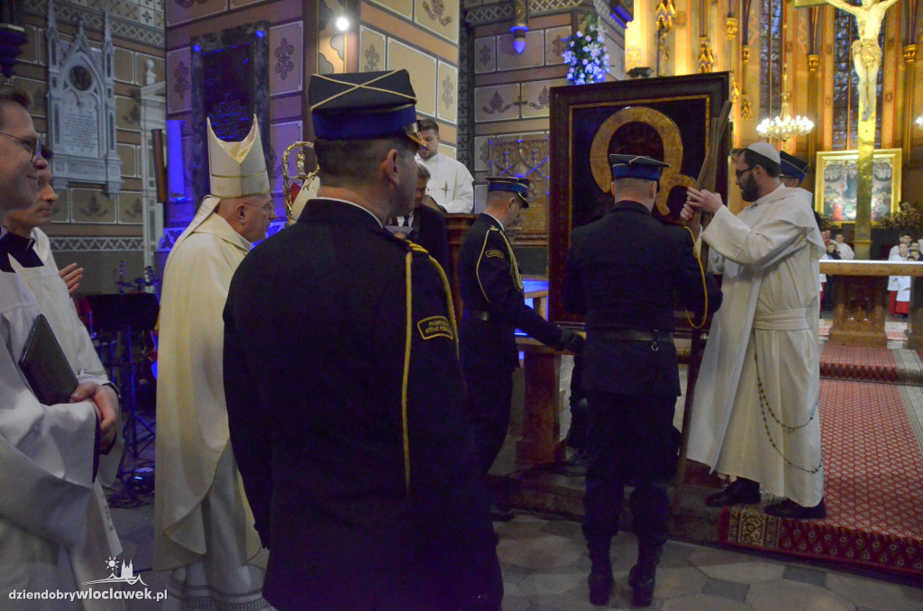 Kopia Ikony Jasnogórskiej dotarła do katedry