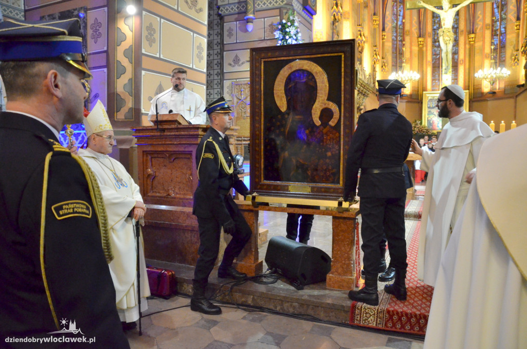 Kopia Ikony Jasnogórskiej dotarła do katedry