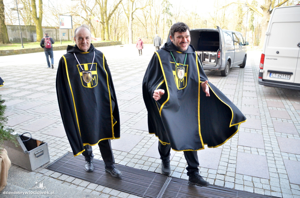 Prymas Polak i kardynał Nycz w katedrze