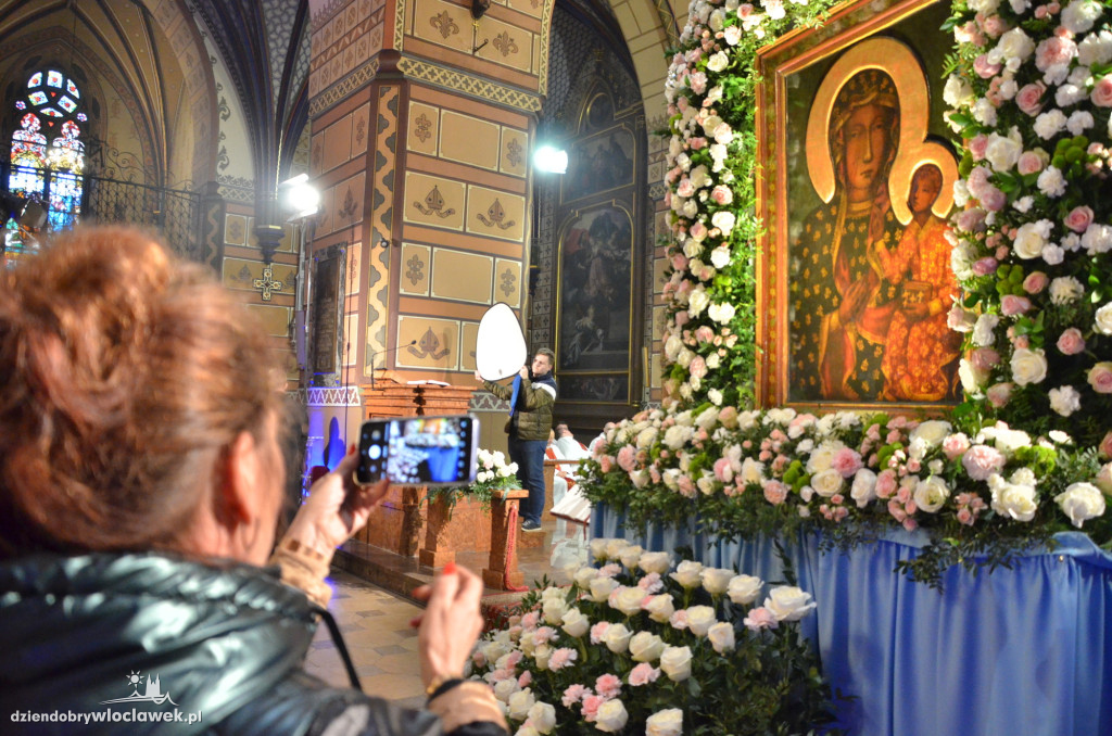 Prymas Polak i kardynał Nycz w katedrze