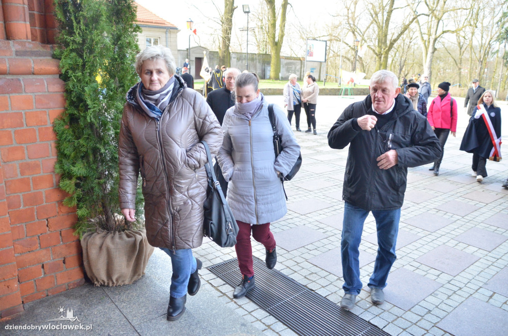 Prymas Polak i kardynał Nycz w katedrze