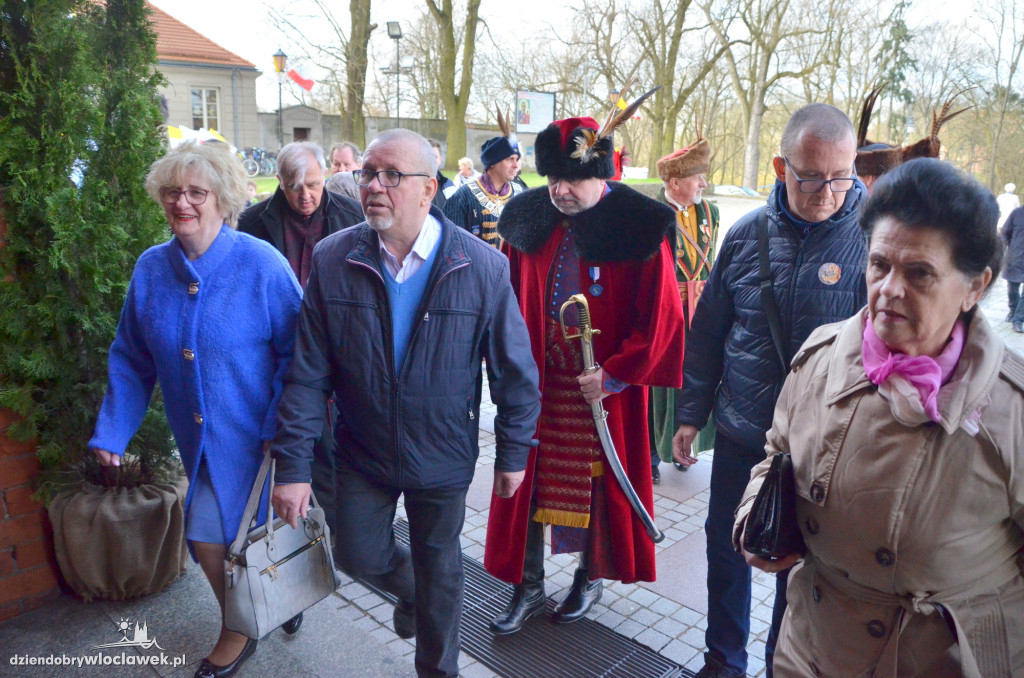 Prymas Polak i kardynał Nycz w katedrze